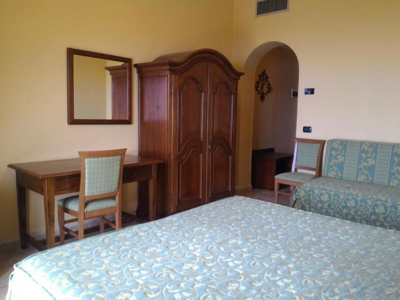 זפראנה אטניאה Hotel Primavera Dell'Etna מראה חיצוני תמונה