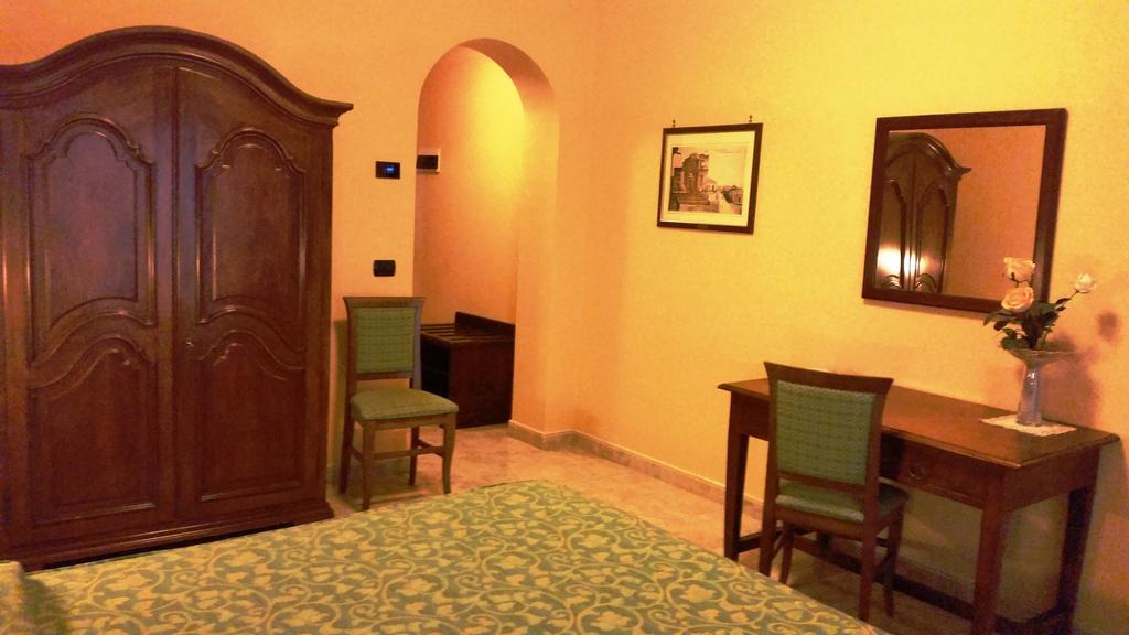 זפראנה אטניאה Hotel Primavera Dell'Etna מראה חיצוני תמונה