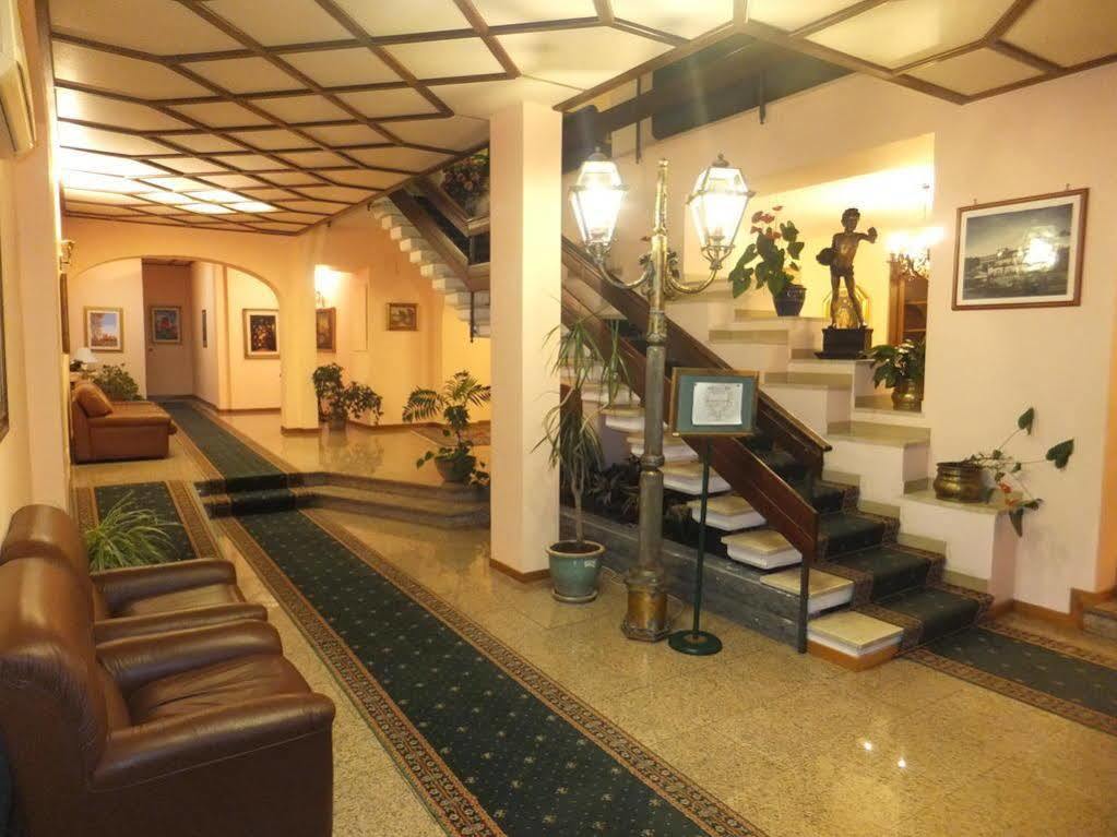 זפראנה אטניאה Hotel Primavera Dell'Etna מראה חיצוני תמונה