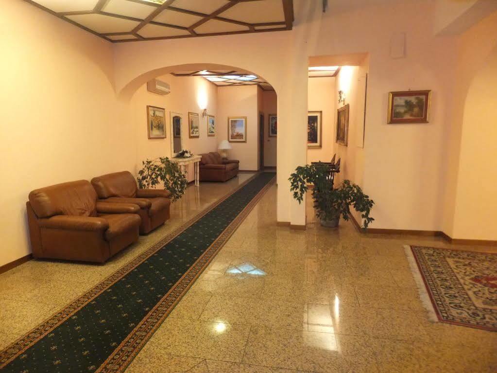 זפראנה אטניאה Hotel Primavera Dell'Etna מראה חיצוני תמונה